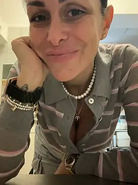 ainaht online show from March 5, 8:54 am