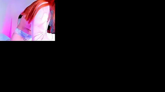 Snapshot of Hayley__Roberts chatting on October 11, 7:34 pm Hayley Roberts online show from October 11, 7:34 pm