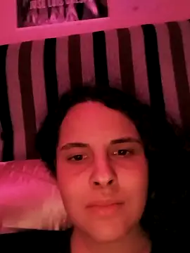 Snapshot of irisstorm chatting on September 18, 2:02 am irisstorm online show from September 18, 2:02 am