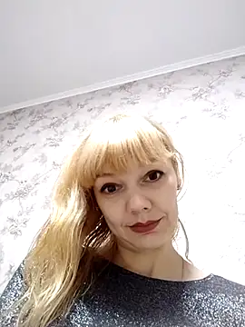 Snapshot of AliceSwan1122 chatting on September 20, 9:27 pm AliceSwan1122 online show from September 20, 9:27 pm