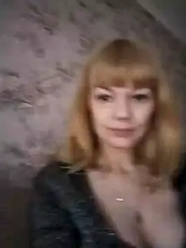 Snapshot of AliceSwan1122 chatting on October 23, 11:24 pm AliceSwan1122 online show from October 23, 11:24 pm