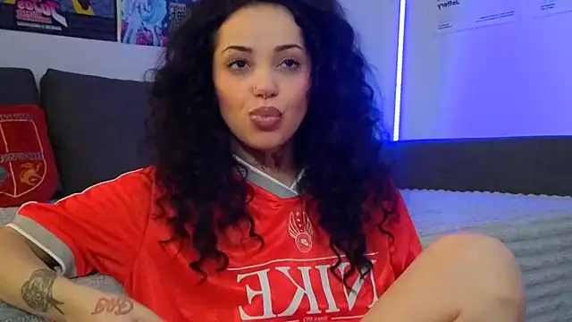 Snapshot of KiraQuinn1 chatting on February 26, 4:50 pm KiraQuinn1 online show from February 26, 4:50 pm