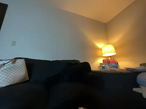 Snapshot of GoddessFatPuss chatting on July 6, 2:41 am GoddessFatPuss online show from July 6, 2:41 am