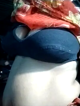 Hotwera97444 online show from April 13, 9:20 pm