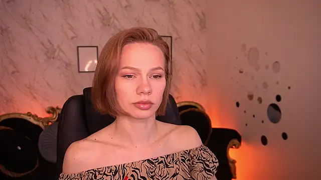 ShyySiren online show from May 25, 7:36 am
