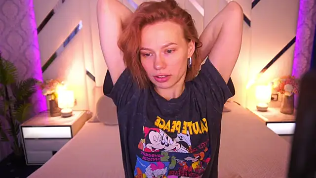ShyySiren online show from June 12, 6:56 am