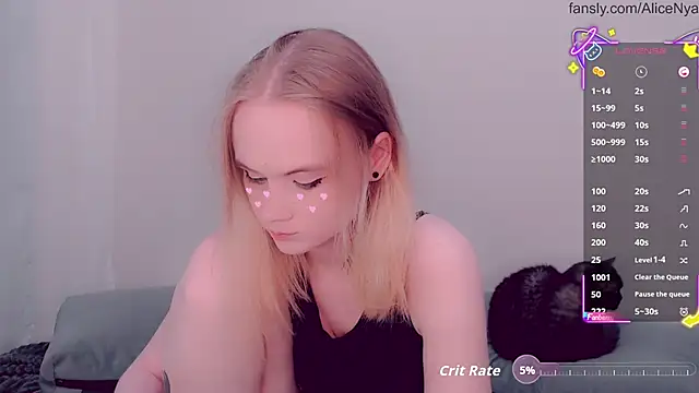 Snapshot of AliceNya_cute chatting on September 21, 4:03 am AliceNya cute online show from September 21, 4:03 am