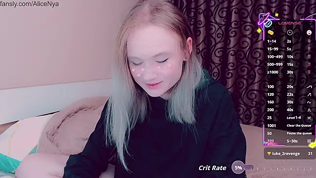 Snapshot of AliceNya_cute chatting on October 13, 4:34 am AliceNya cute online show from October 13, 4:34 am
