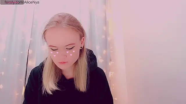 AliceNya cute online show from January 15, 5:56 am