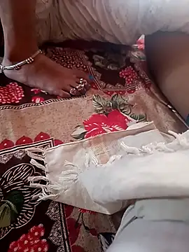 Romantic couple89 online show from October 3, 7:38 am