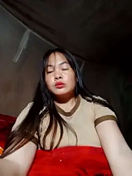 emilyzz online show from March 12, 1:06 pm