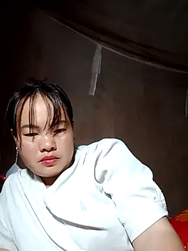 emilyzz online show from March 18, 9:40 pm