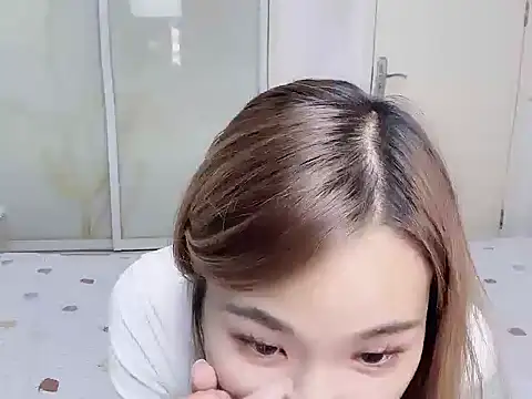 Snapshot of W-Sunflower chatting on October 27, 2:32 pm W-Sunflower online show from October 27, 2:32 pm