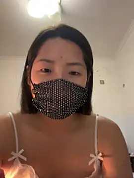 TiNa wiwi online show from October 25, 4:35 pm