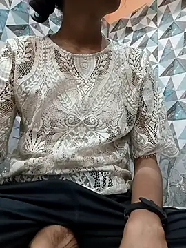 Snapshot of Hotygirl111 chatting on March 8, 5:11 am Hotygirl111 online show from March 8, 5:11 am