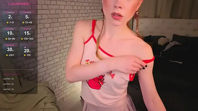 KarenSmitht online show from October 26, 4:02 pm