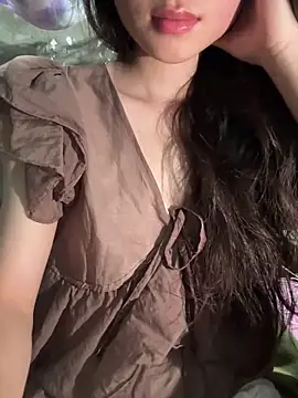 Snapshot of Bella_sexy98 chatting on May 16, 2:05 pm Bella sexy98 online show from May 16, 2:05 pm
