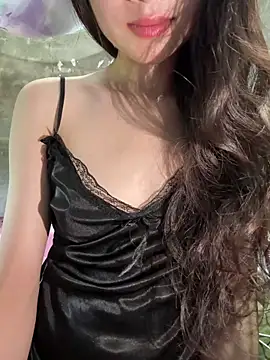 Snapshot of Bella_sexy98 chatting on May 20, 6:08 am Bella sexy98 online show from May 20, 6:08 am