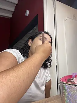 krisstenSantos online show from October 10, 11:53 am