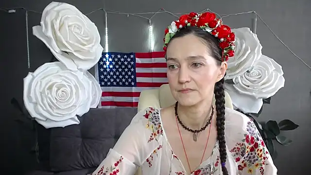 Snapshot of TayaFinch chatting on July 4, 10:54 am TayaFinch online show from July 4, 10:54 am