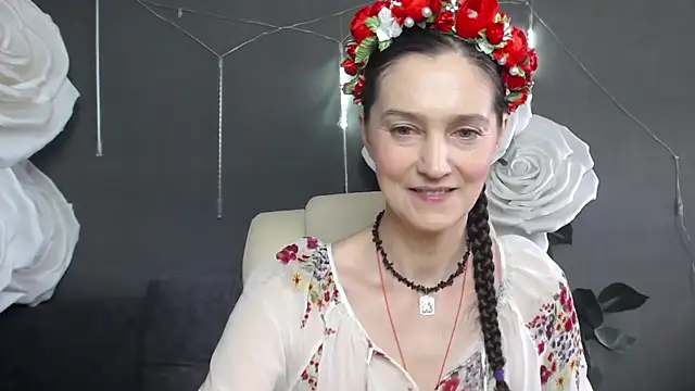 Snapshot of TayaFinch chatting on July 10, 11:57 am TayaFinch online show from July 10, 11:57 am