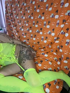 Snapshot of DIRTY_PAISLEY_X chatting on October 12, 2:27 pm DIRTY PAISLEY X online show from October 12, 2:27 pm