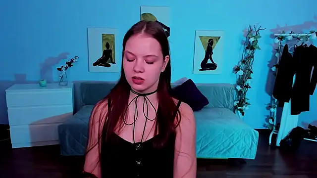 BetsyKiss online show from March 12, 5:08 pm