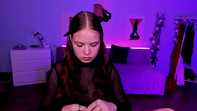 BetsyKiss online show from June 17, 5:14 pm