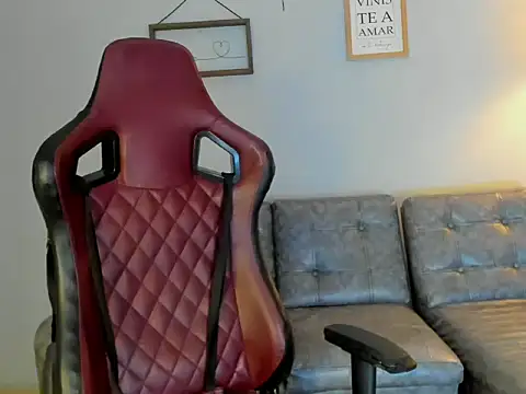 Snapshot of ile_matamba chatting on September 19, 3:02 pm ile matamba online show from September 19, 3:02 pm