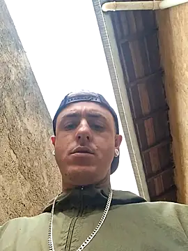 Snapshot of Bottz777 chatting on October 9, 3:54 pm Bottz777 online show from October 9, 3:54 pm