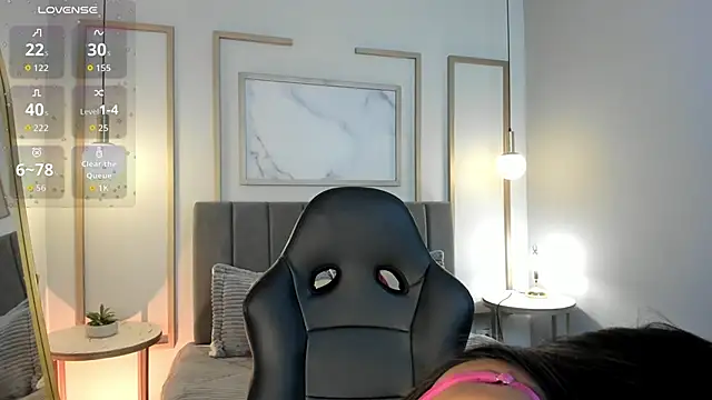 Tiffany Low online show from March 17, 3:37 pm