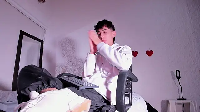 j martony online show from September 25, 11:58 am