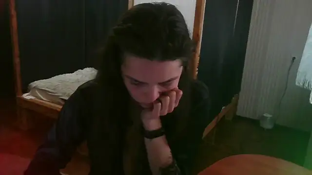 Snapshot of EthelsLover chatting on May 11, 4:04 pm EthelsLover online show from May 11, 4:04 pm