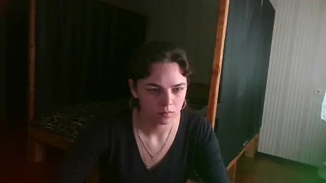 Snapshot of EthelsLover chatting on June 2, 9:44 am EthelsLover online show from June 2, 9:44 am