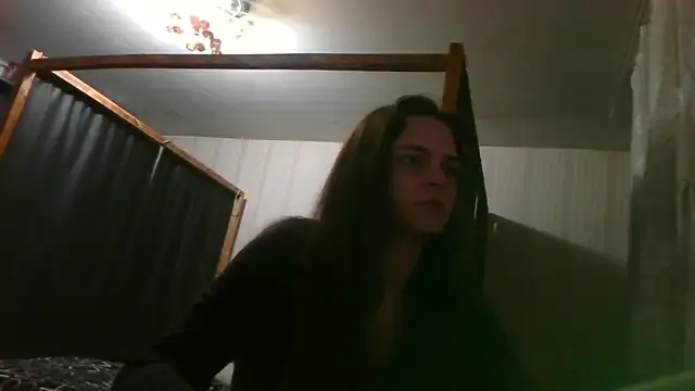 Snapshot of EthelsLover chatting on June 2, 9:50 pm EthelsLover online show from June 2, 9:50 pm