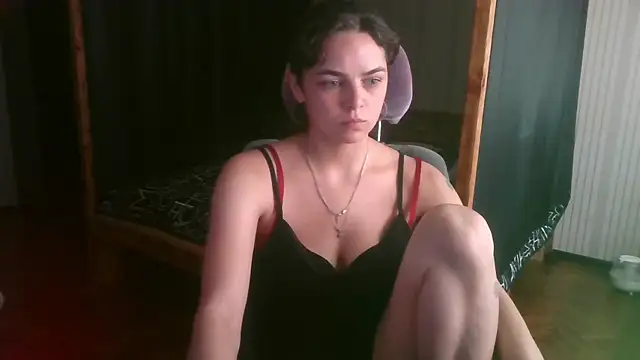 Snapshot of EthelsLover chatting on July 6, 10:23 am EthelsLover online show from July 6, 10:23 am