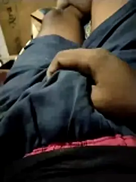 Snapshot of samsharma- chatting on October 13, 5:51 am samsharma- online show from October 13, 5:51 am