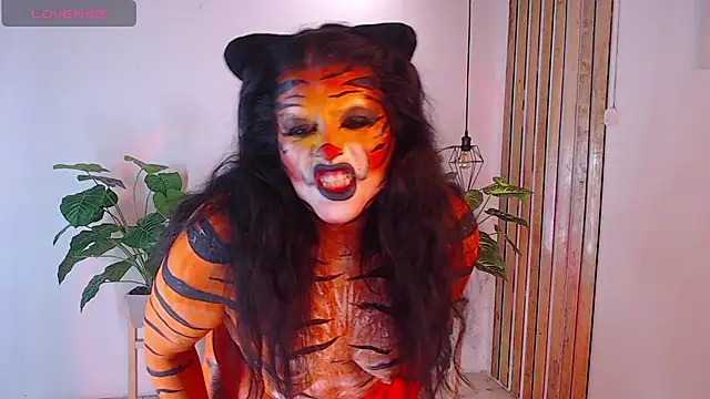 Snapshot of Andrea_secret_ chatting on October 26, 3:18 pm Andrea secret online show from October 26, 3:18 pm