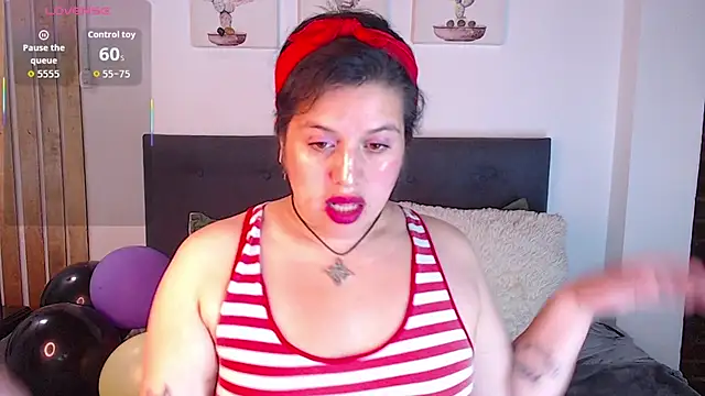 Snapshot of Andrea_secret_ chatting on November 23, 3:12 pm Andrea secret online show from November 23, 3:12 pm