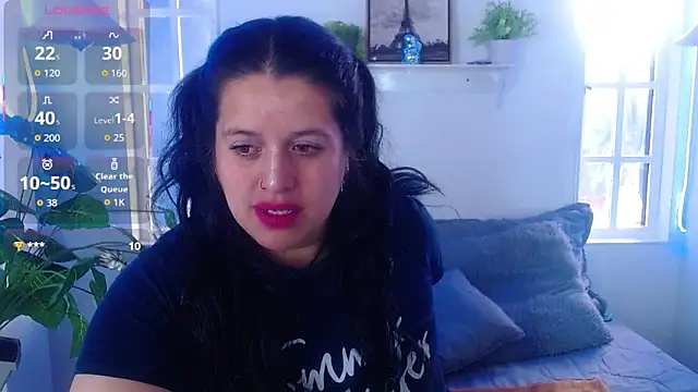 Snapshot of Andrea_secret_ chatting on December 16, 2:44 pm Andrea secret online show from December 16, 2:44 pm