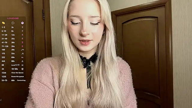 FridaAaberg online show from October 26, 8:09 am