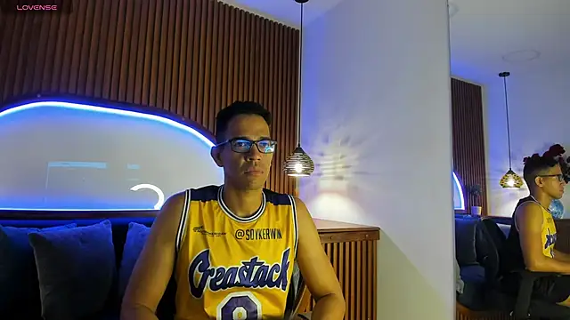 JacobDraven online show from November 7, 3:39 am