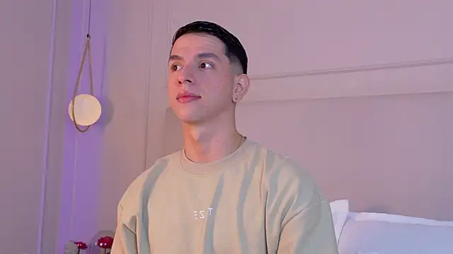 Snapshot of ZaneDawson chatting on November 14, 11:46 pm ZaneDawson online show from November 14, 11:46 pm