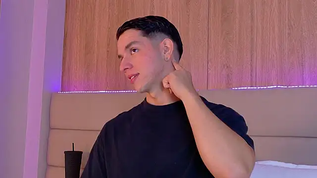 Snapshot of ZaneDawson chatting on November 29, 7:55 am ZaneDawson online show from November 29, 7:55 am