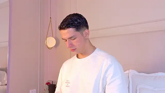 Snapshot of ZaneDawson chatting on December 2, 4:07 am ZaneDawson online show from December 2, 4:07 am