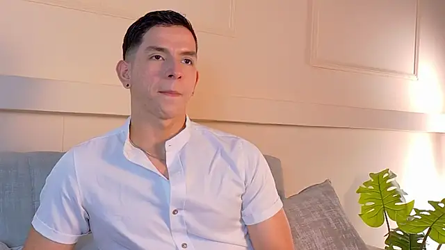 Snapshot of ZaneDawson chatting on December 15, 8:57 pm ZaneDawson online show from December 15, 8:57 pm