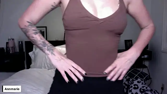 annmarieferrara online show from February 12, 3:45 am