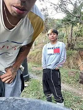 Snapshot of sky-wolves chatting on September 25, 10:46 pm sky-wolves online show from September 25, 10:46 pm