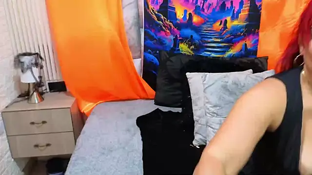 Snapshot of sofiagutierrez__ chatting on October 10, 2:43 am sofiagutierrez online show from October 10, 2:43 am