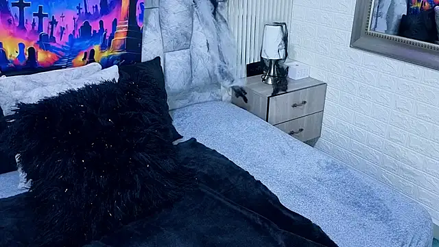 Snapshot of sofiagutierrez__ chatting on October 31, 11:06 pm sofiagutierrez online show from October 31, 11:06 pm